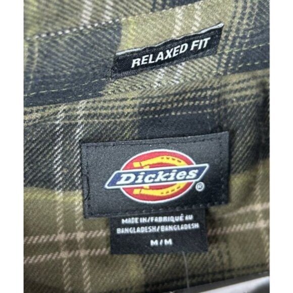 Dickies Plaid Flannel Shirt Mens Size Medium Green & Black Button-Up Pockets NEW - Picture 8 of 10